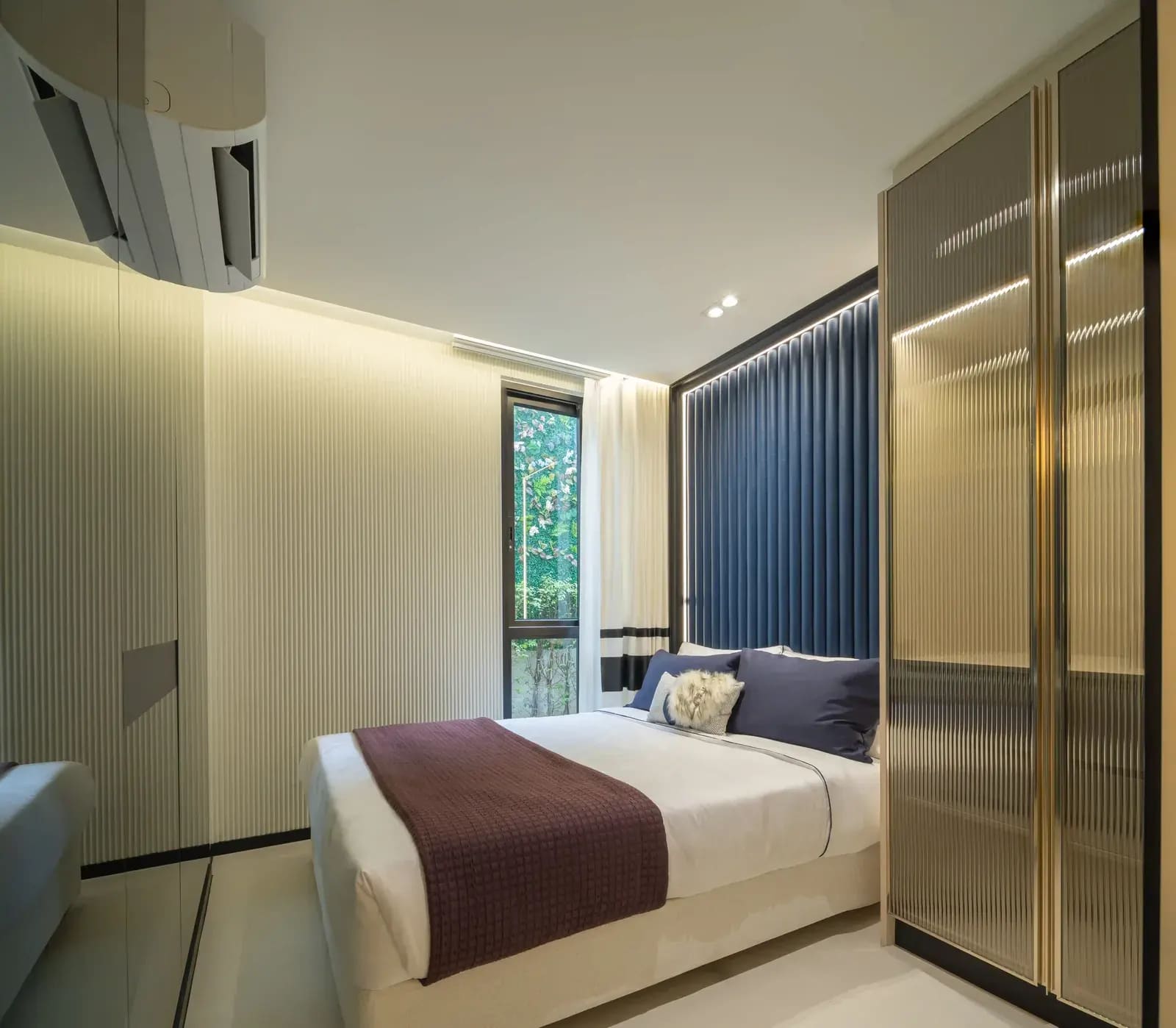 Embassy Life — photo 9