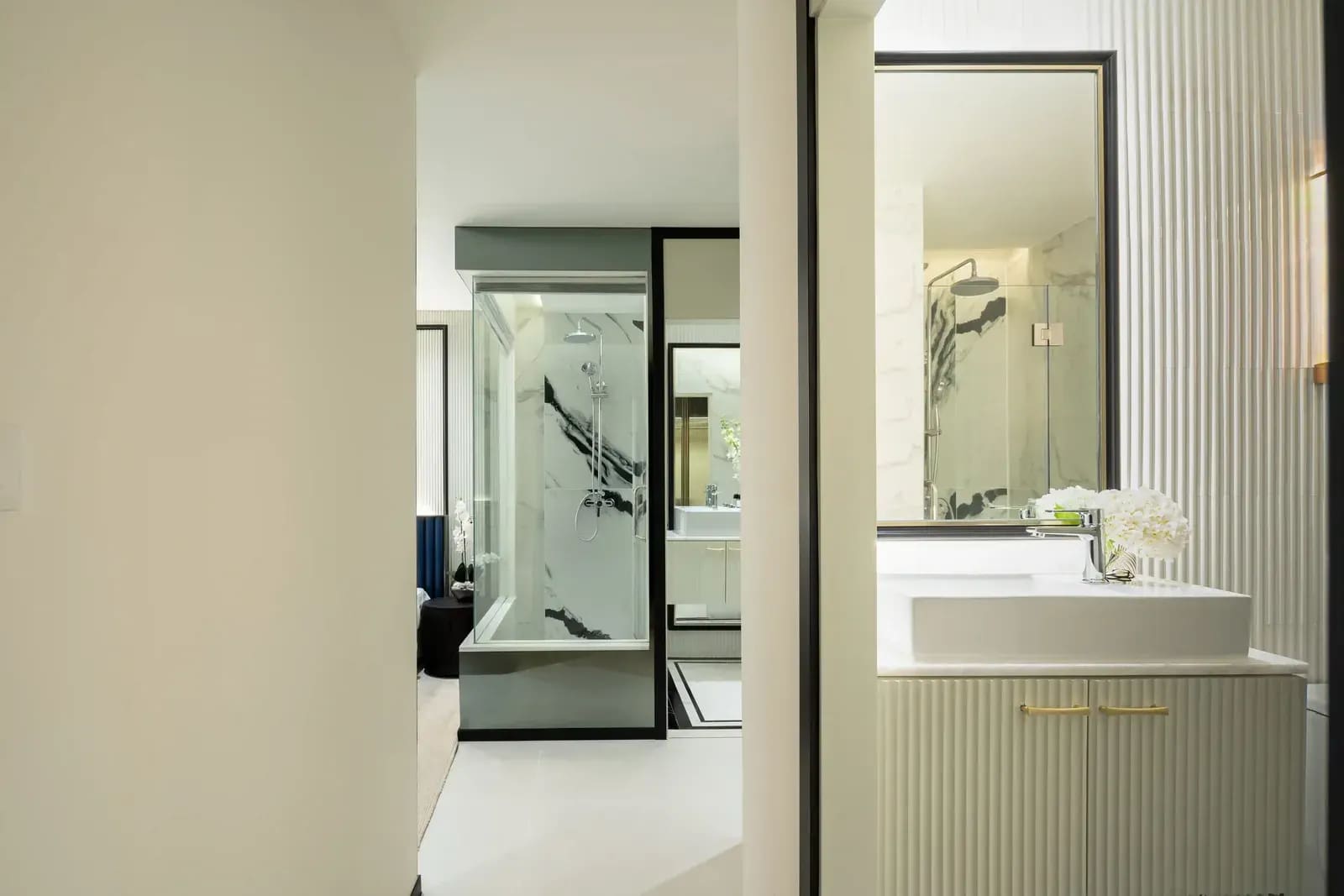 Embassy Life — photo 10