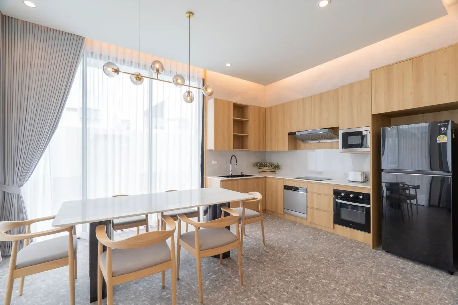 3 bd · 348 m² — photo 10
