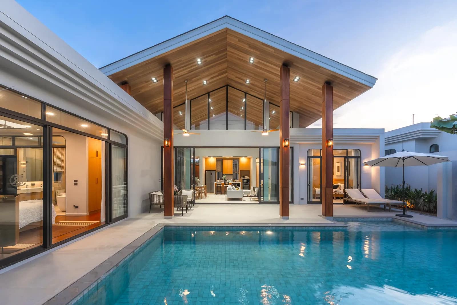 Rungtiva Private Pool Villas